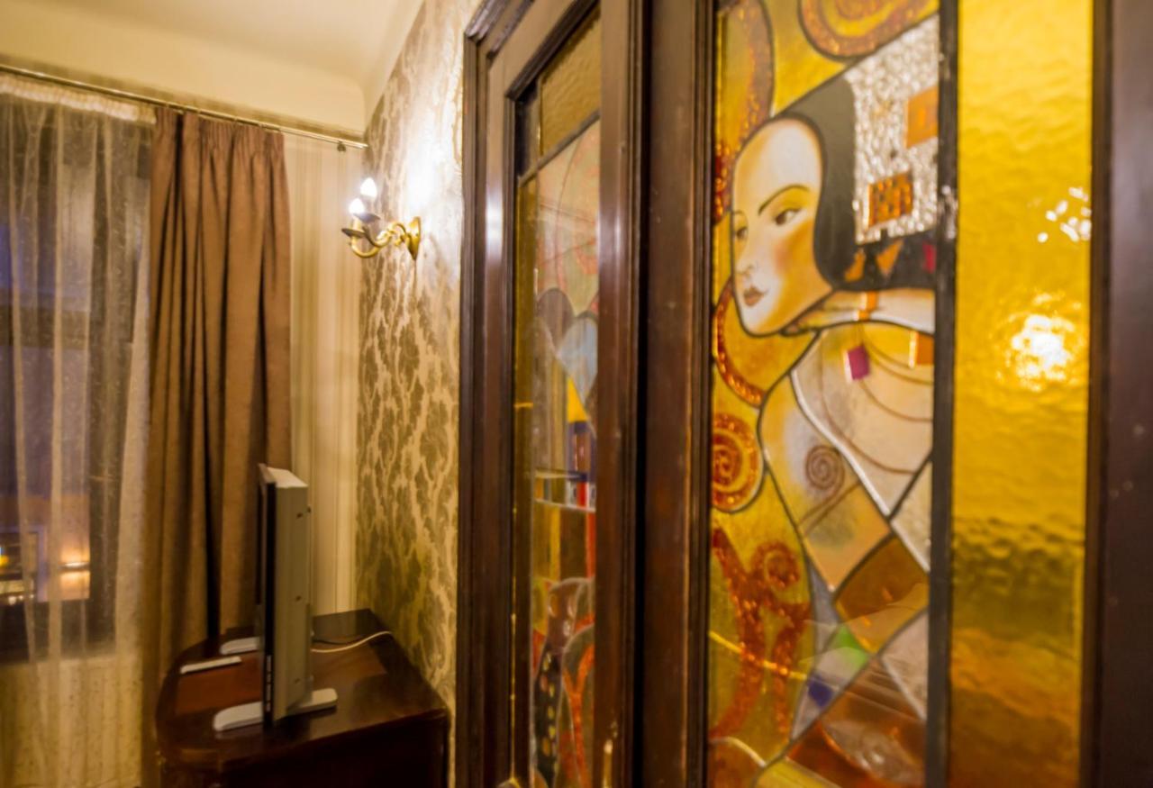 Aristocrat Vintage Apartment Braşov Exterior foto