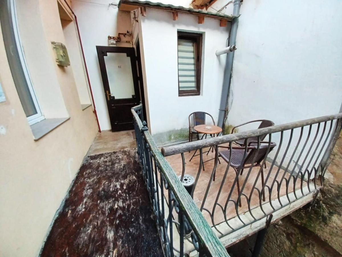 Aristocrat Vintage Apartment Braşov Exterior foto